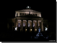 Konzerthaus bei Nacht